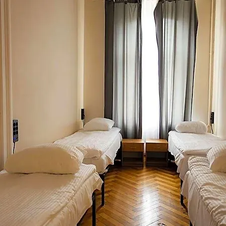 Fivehostel Hotel