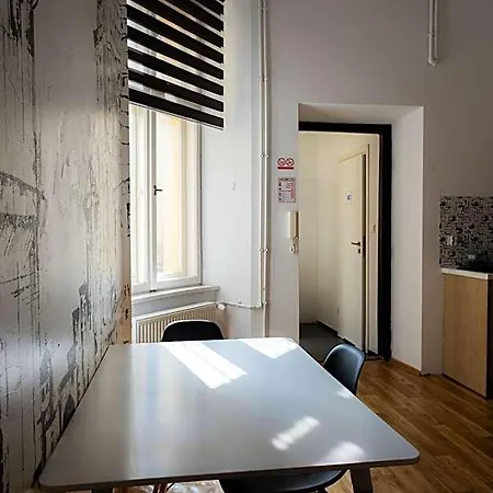 Fivehostel Hotel
